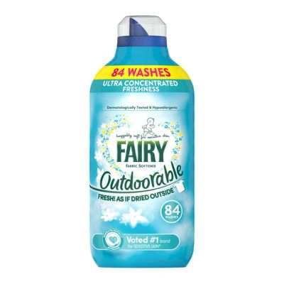 Омекотител за тъкани Fairy Outdoorable Original 1.176 л (84 пранета)